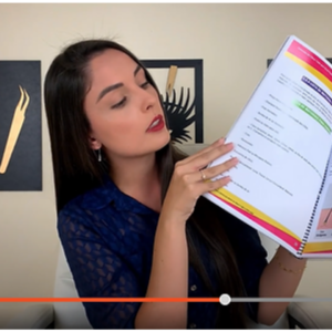 Curso 13 Técnicas de Extensão de Cílios - Larissa Costa - Aula 4